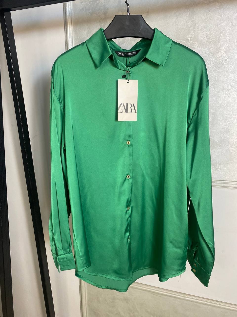 Basic satin shirt